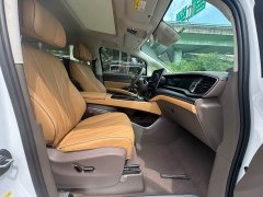 Denza D9 2022 DM-i 970 AWD Flagship - ფოტო 16