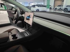 Tesla Model Y Rear-Wheel Drive - ფოტო 11
