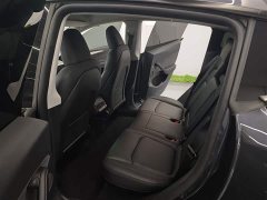 Tesla Model Y Rear-Wheel Drive - ფოტო 7