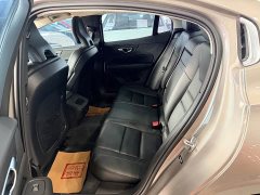 Volvo S60 B4 Smart Luxury Edition - ფოტო 4