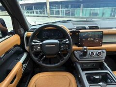 Land Rover Defender Facelift 90 3.0T P400 Dark Edition - ფოტო 4