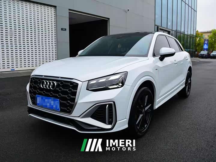 Audi Q2L 35 TFSI Fashion Dynamic