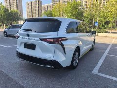 Toyota Sienna 2021 2.5L Hybrid Luxury - ფოტო 13