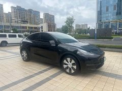 Tesla Model Y Long Range All-Wheel Drive - ფოტო 2