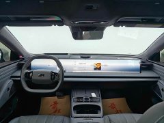 Geely Galaxy E8 700km Long-Range Smart Driving Edition - ფოტო 5