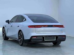 Geely Galaxy E8 700km Long-Range Smart Driving Edition - ფოტო 9