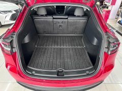 Tesla Model Y Long Range All-Wheel Drive - ფოტო 11