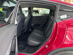 Tesla Model Y Long Range All-Wheel Drive - ფოტო 8