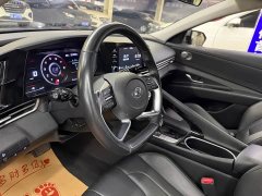 Hyundai Elantra 1.5L CVT GLX Elite - ფოტო 18