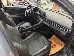Hyundai Elantra 1.5L CVT GLX Elite - ფოტო 8