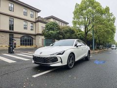 SAIC MG7 1.5T DCT Premium Luxury Edition - ფოტო 1