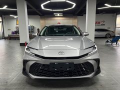 Toyota Camry 2.0S Sport Edition - ფოტო 1