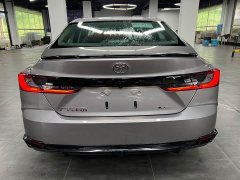 Toyota Camry 2.0S Sport Edition - ფოტო 11