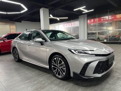 Toyota Camry 2.0S Sport Edition - ფოტო 2