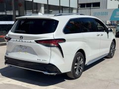 Toyota Graviia 2.5L Hybrid Prestige PLUS AWD - ფოტო 4
