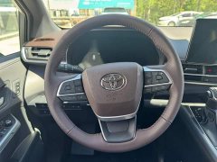 Toyota Graviia 2.5L Hybrid Prestige PLUS AWD - ფოტო 9