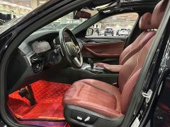 BMW 5 Series 530Li Premier M Sport Package - ფოტო 9