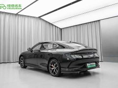 IM Motors Zhiji L6 Ultra - ფოტო 6