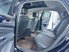 Volkswagen Passat 380TSI Luxury - ფოტო 11
