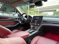 Honda Accord 260TURBO Phantom Night Premium Edition - ფოტო 6