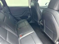 Tesla Model Y Rear-Wheel Drive - ფოტო 14