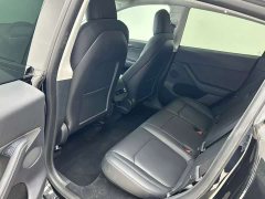 Tesla Model Y Rear-Wheel Drive - ფოტო 6