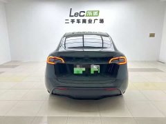 Tesla Model Y Rear-Wheel Drive - ფოტო 8