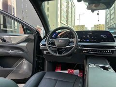 Cadillac XT5 2025 2.0T Luxury - ფოტო 15