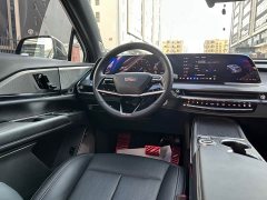 Cadillac XT5 2025 2.0T Luxury - ფოტო 8