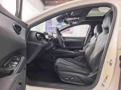 BYD Dolphin 06 DM-i Smart Drive 120KM Premium Edition - ფოტო 4