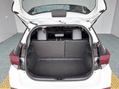 Toyota Yaris L Zhixuan X 1.5L CVT Luxury Plus - ფოტო 20
