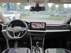 Volkswagen Tiguan L Outstanding Edition 300TSI Automatic Two-Wheel Drive Dragon Ascendant Version - ფოტო 13