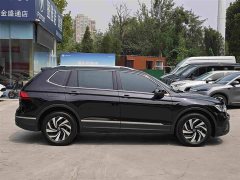 Volkswagen Tiguan L Outstanding Edition 300TSI Automatic Two-Wheel Drive Dragon Ascendant Version - ფოტო 3