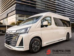 Toyota HIACE 3.5L Semi-Partition - ფოტო 1