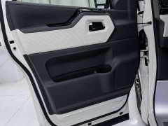 Toyota HIACE 3.5L Semi-Partition - ფოტო 7
