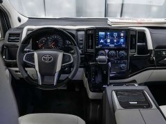 Toyota HIACE 3.5L Semi-Partition - ფოტო 9