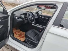 Geely Emgrand 4 Million Commemorative Edition 1.5L CVT Flying Edition - ფოტო 4