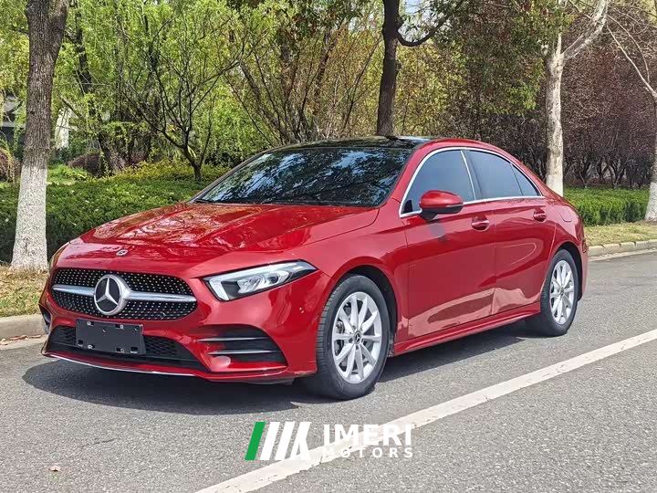 Mercedes-Benz A-Class A 200 L Sport Sedan Fashion Edition