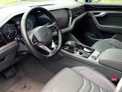 Volkswagen Touareg 3.0TSI Ruixiang Classic Sport Package - ფოტო 8