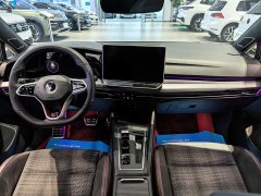 Volkswagen Golf GTI 380TSI DSG GTI - ფოტო 7