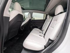 Tesla Model Y Long Range All-Wheel Drive - ფოტო 5