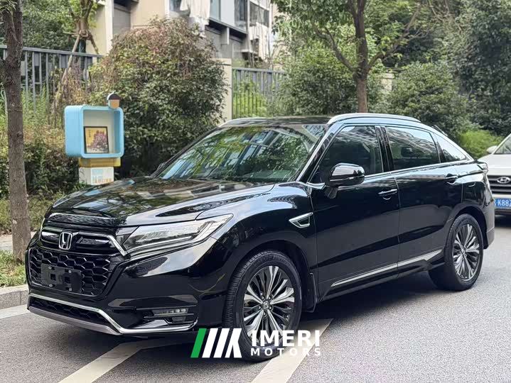 Honda UR-V 370TURBO 2WD Elegant Edition
