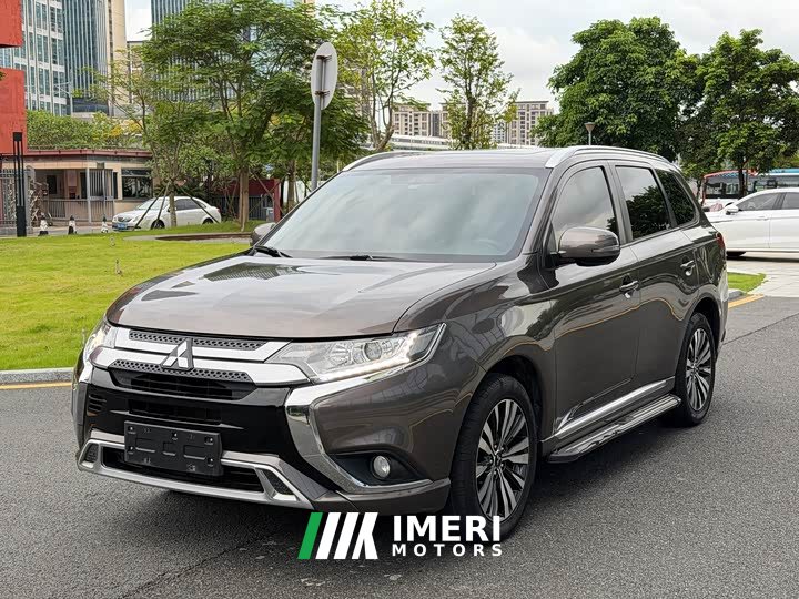 Mitsubishi Outlander 2020 2.0L FWD Comfort 7-Seater - ავტომობილი ჩინეთიდან