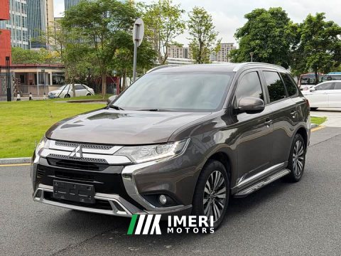 2021 Mitsubishi Outlander 2020 2.0L FWD Comfort 7-Seater - ავტომობილი ჩინეთიდან