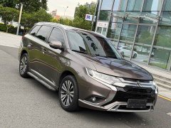 Mitsubishi Outlander 2020 2.0L FWD Comfort 7-Seater - ფოტო 3