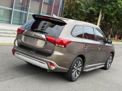 Mitsubishi Outlander 2020 2.0L FWD Comfort 7-Seater - ფოტო 6