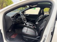 Ford Focus 2022 Hatchback EcoBoost 180 Automatic ST Line - ფოტო 14