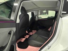 Tesla Model Y Rear-Wheel Drive - ფოტო 5