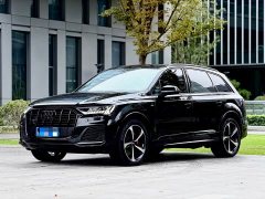 Audi Q7 55 TFSI quattro S line Ice Snow Sport Edition - ფოტო 1