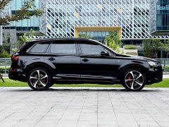Audi Q7 55 TFSI quattro S line Ice Snow Sport Edition - ფოტო 7